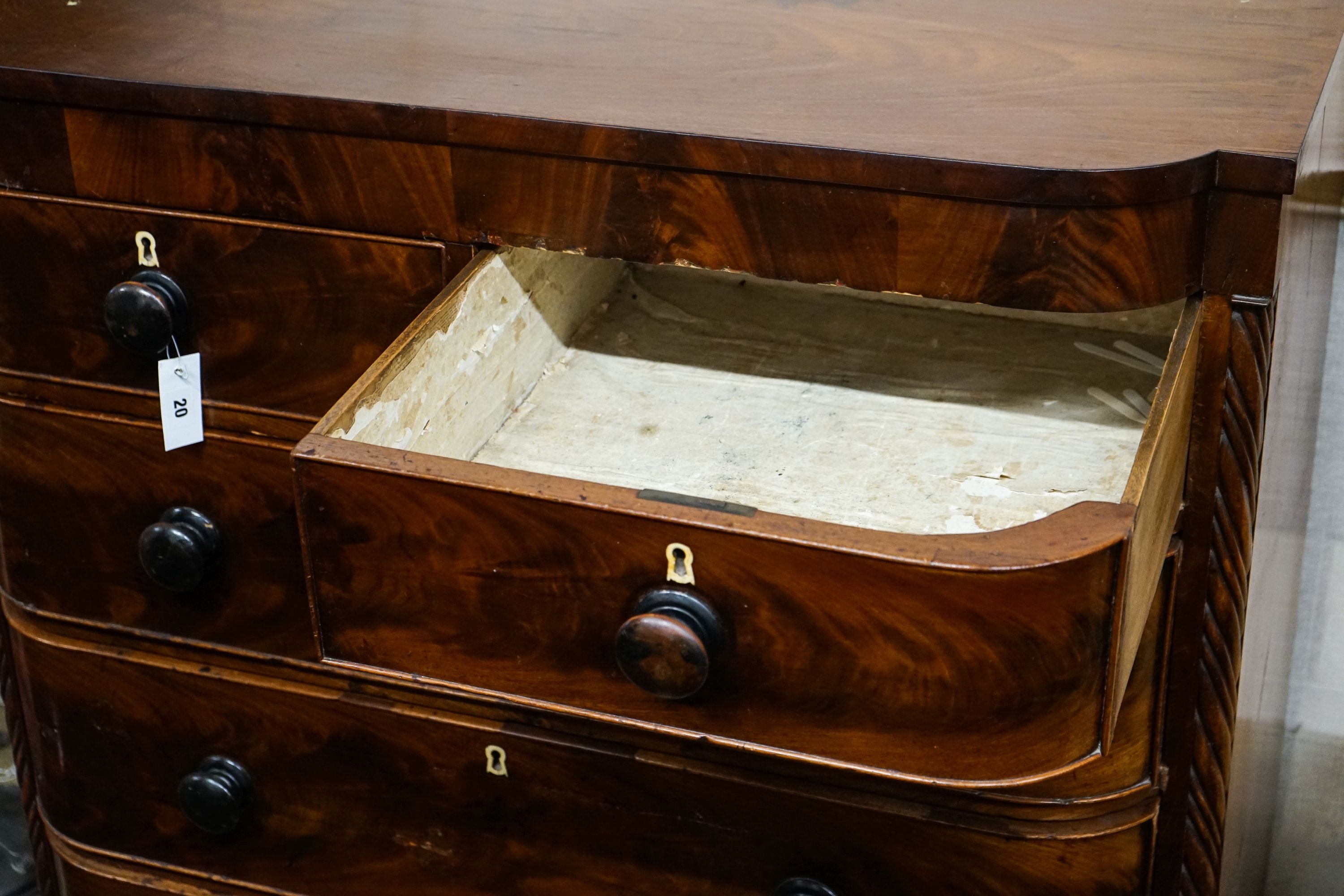 An early Victorian mahogany bow front chest of drawers, width 106cm, depth 55cm, height 110cm